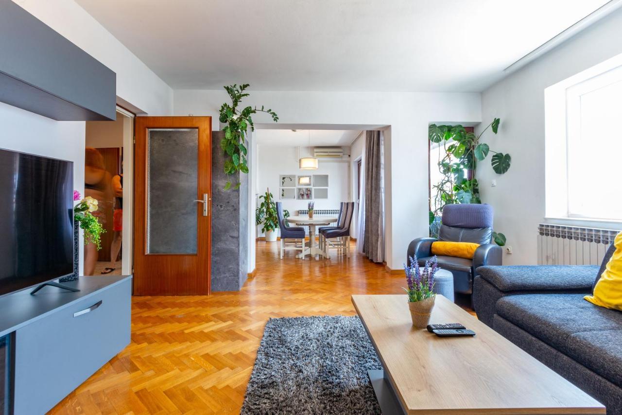 Katina Apartment With Private Pool Zadar Exterior photo